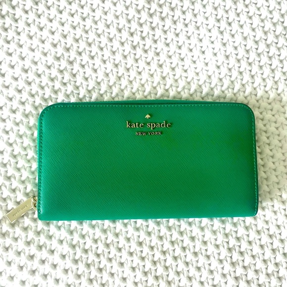 Kate Spade Continental Large Wallet - Picture 2 of 13